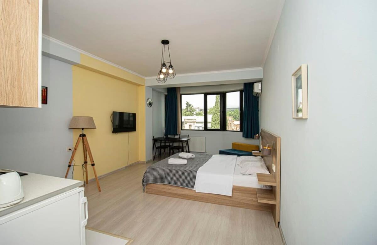 Apartment Stylish In The Heart Of Old Tbilisi